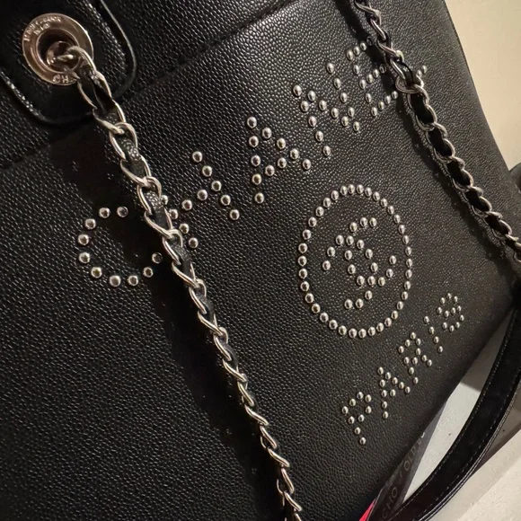 FAUX leather Black Tote with Silver Details - Picture 5 of 10
